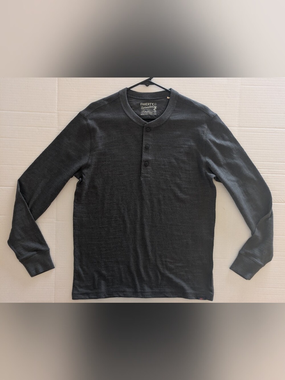 Faherty Charcoal Long Sleeve Henley Shirt- Sm (NWOT)